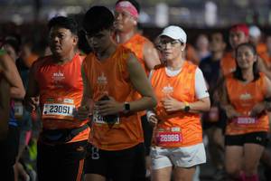 BIB: 23051, 210, 26989
                            <button type="button" onclick="openModal(21017916)" class="btn btn-primary btn-sm float-right btn-popup" data-toggle="modal" data-target=".modal-high-quality">
                        <i class="fas fa-shopping-cart"></i> Add to Cart
                    </button>
                                            <button type="button" onclick="isThisMe(21017916, true)" class="btn btn-success btn-sm float-right btn-popup btn-isme hidden" data-toggle="tooltip" data-placement="bottom" title="นี่คือรูปของคุณใช่ไหม คลิกที่นี่เพื่อเอาเข้าอัลบั้ม">
                        <i class="fas fa-plus"></i> Add to album
                    </button>
                    <button type="button" onclick="isThisMe(21017916, false)" class="btn btn-warning btn-sm float-right btn-popup btn-isnotme hidden">
                        <i class="fas fa-ban"></i> Remove from album
                    </button>